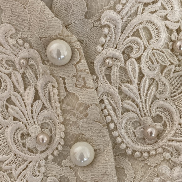 Vintage Cachet Jacket Lace Pearls - Picture 3 of 11
